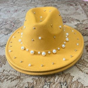 Beaded hello hat
